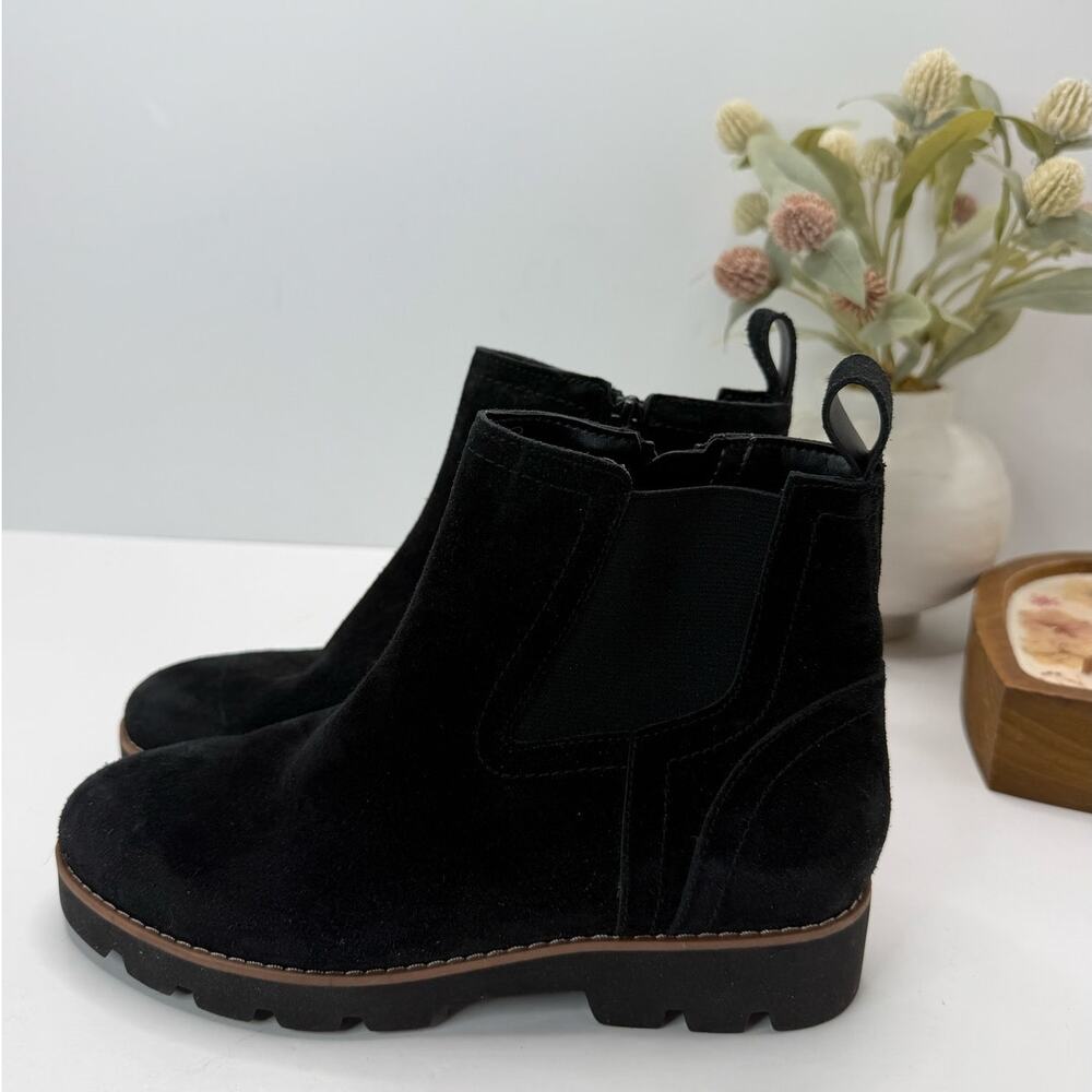 Vionic Brighton Suede Chelsea Boots Black Water Repellent Women 6